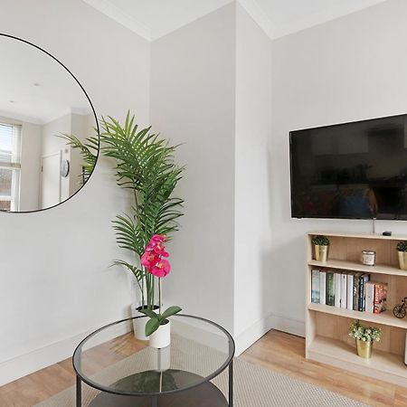 Family Friendly - Stylish Kentish Town Lejlighed London Eksteriør billede